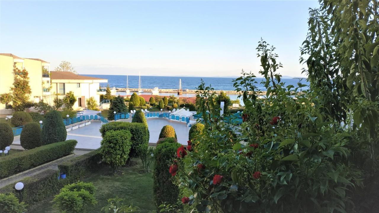 Baratero Vlas Marina Apartment Sveti Vlas Luaran gambar