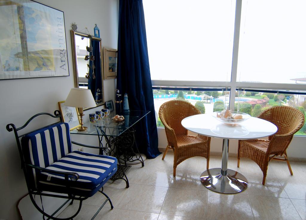 Baratero Vlas Marina Apartment Sveti Vlas Luaran gambar